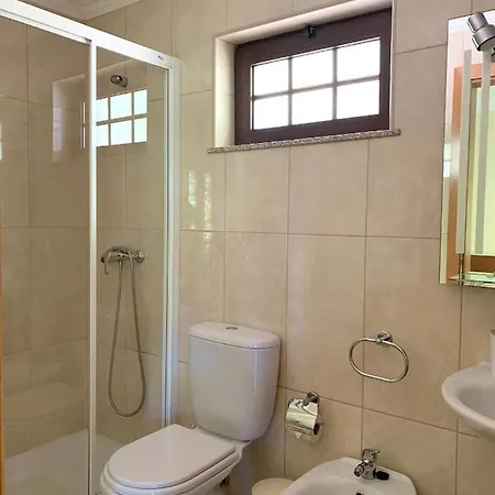 Pensjonat Restaurante Vessada - Local Valdosende